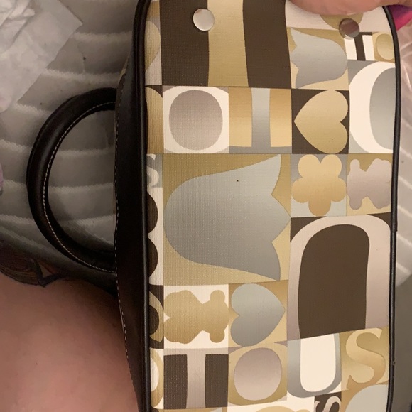 Tous - Picture 6 of 8